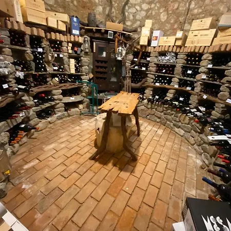 Il Castello 3*