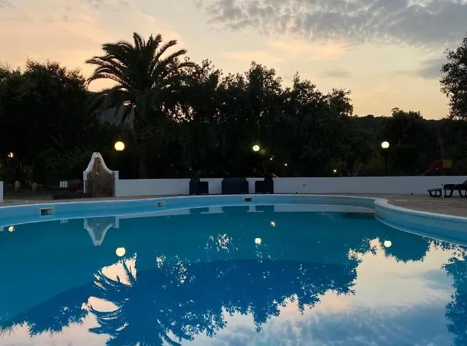 Il Castello 3* ヴィッラプッツ